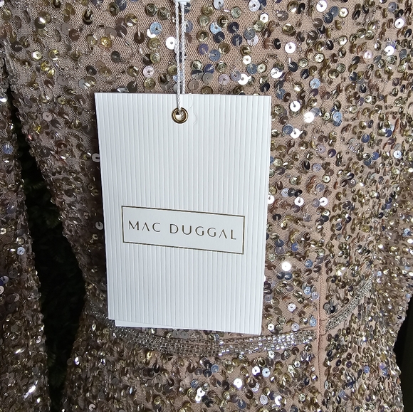 Mac Duggal dress, size 6, new with tags, bald spots on back bottom as shown - Picture 10 of 16